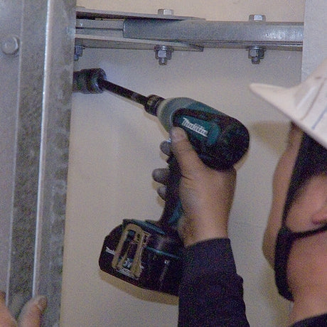 Makita DTW251Z 充電式扳手(鋰18V)(淨機)-hong-kong