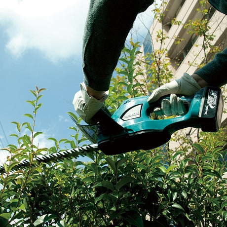 Makita DUH523Z 充電式籬笆剪520毫米(鋰18V)(淨機)-hong-kong